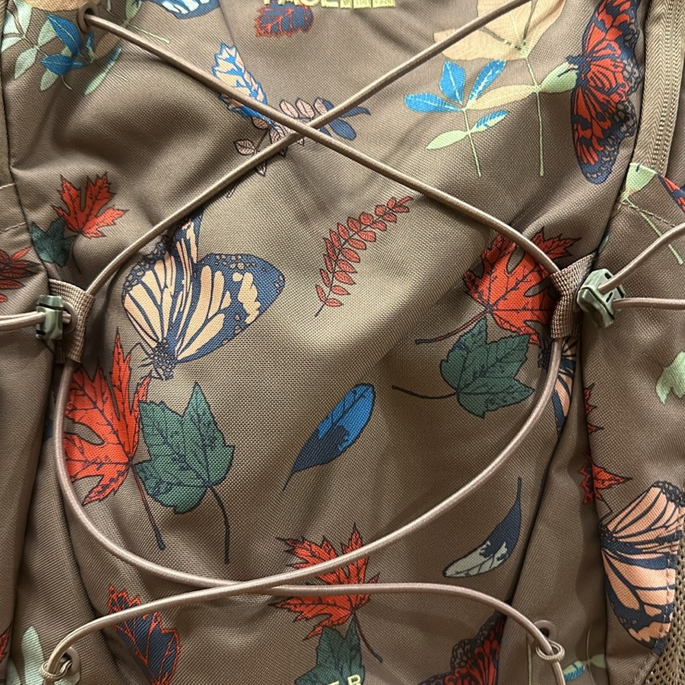 THE NORTH FACE WOMEN'S JESTER BACKPACK 22 Liters - Picture 8 of 15